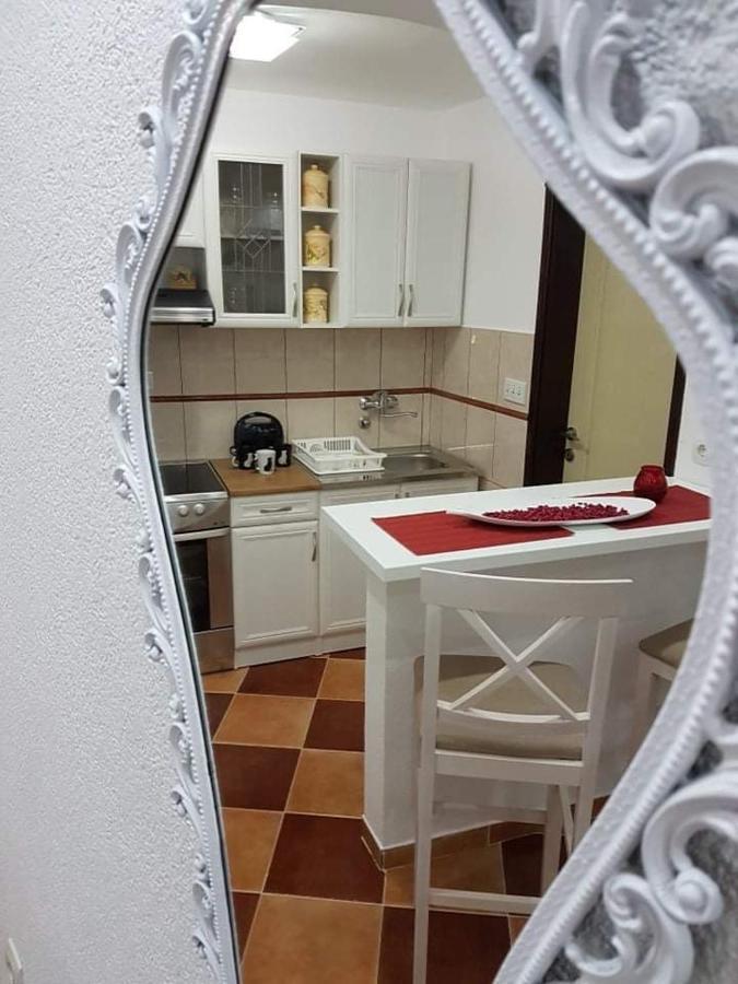 Sunshine Apartment With Private Pool And Parking Котор Екстериор снимка