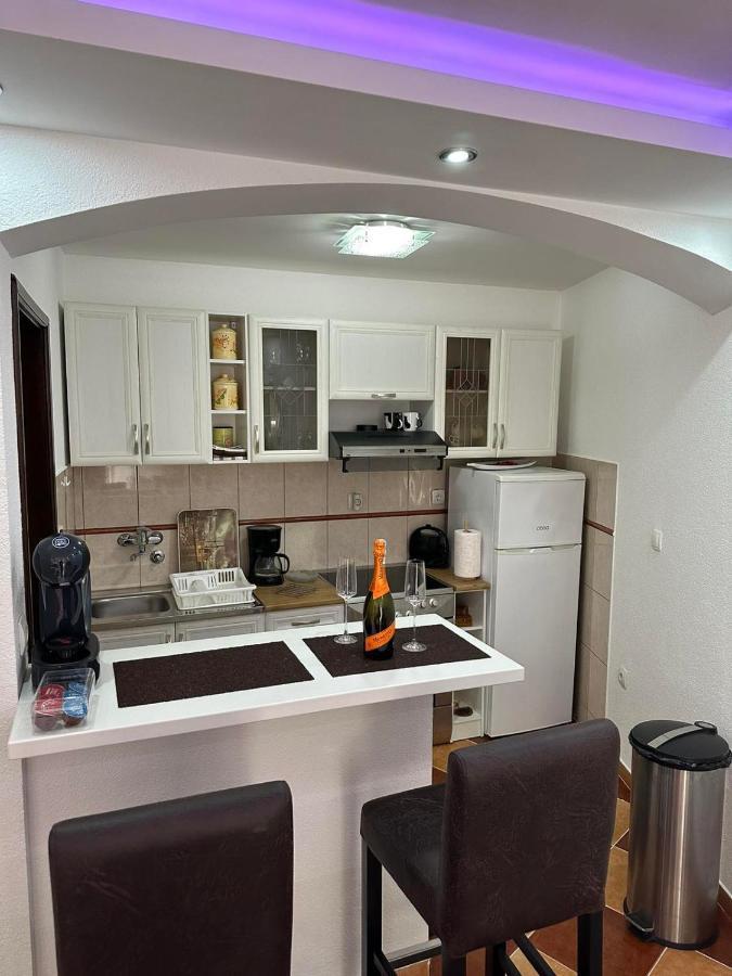 Sunshine Apartment With Private Pool And Parking Котор Екстериор снимка